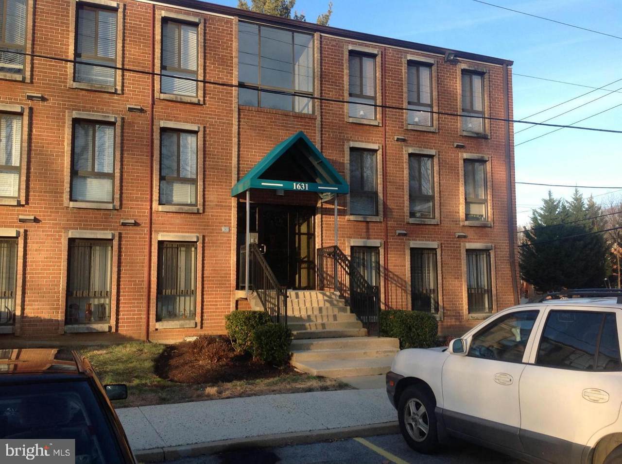 1631 Gainesville Street - Photo 1