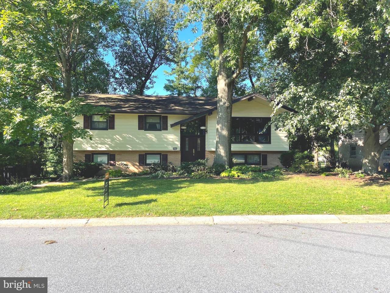 3093 Essex Place - Photo 1