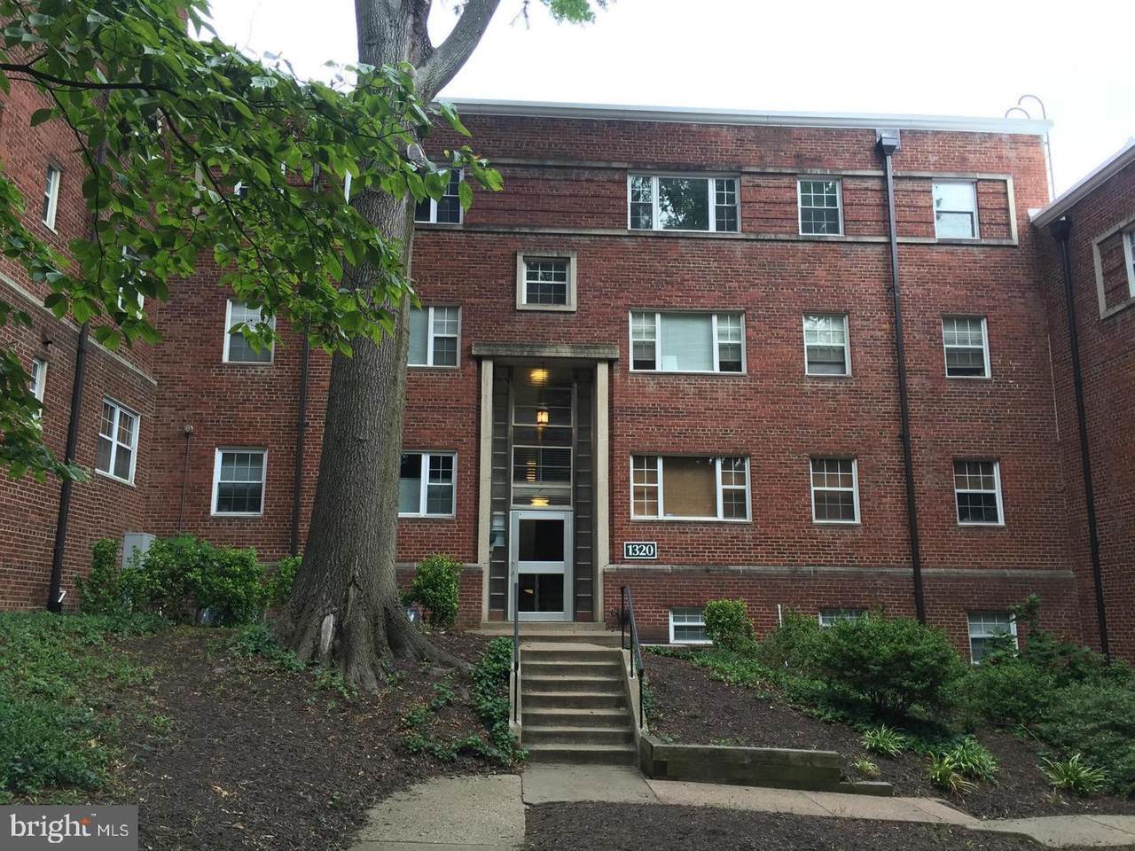 1320 Fort Myer Drive - Photo 1