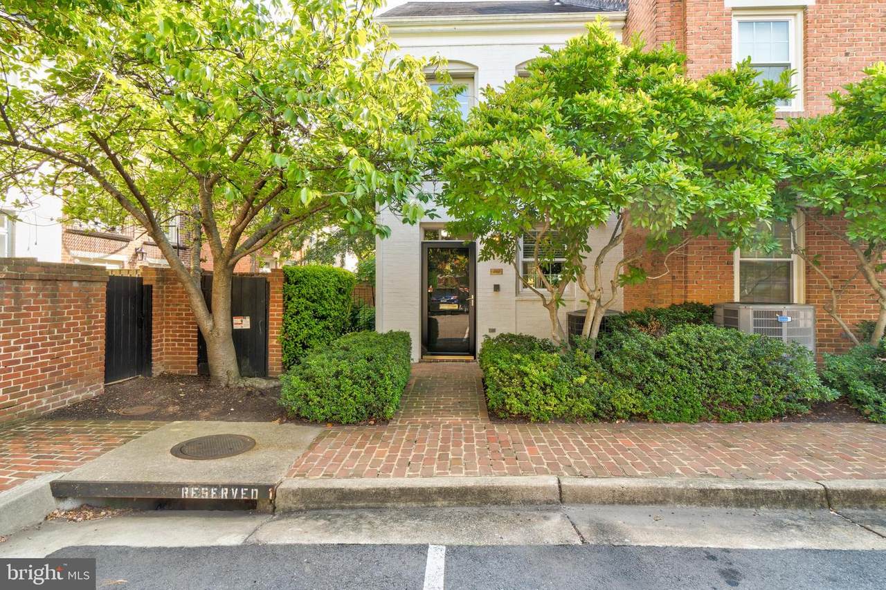 1148 Pitt Street - Photo 1