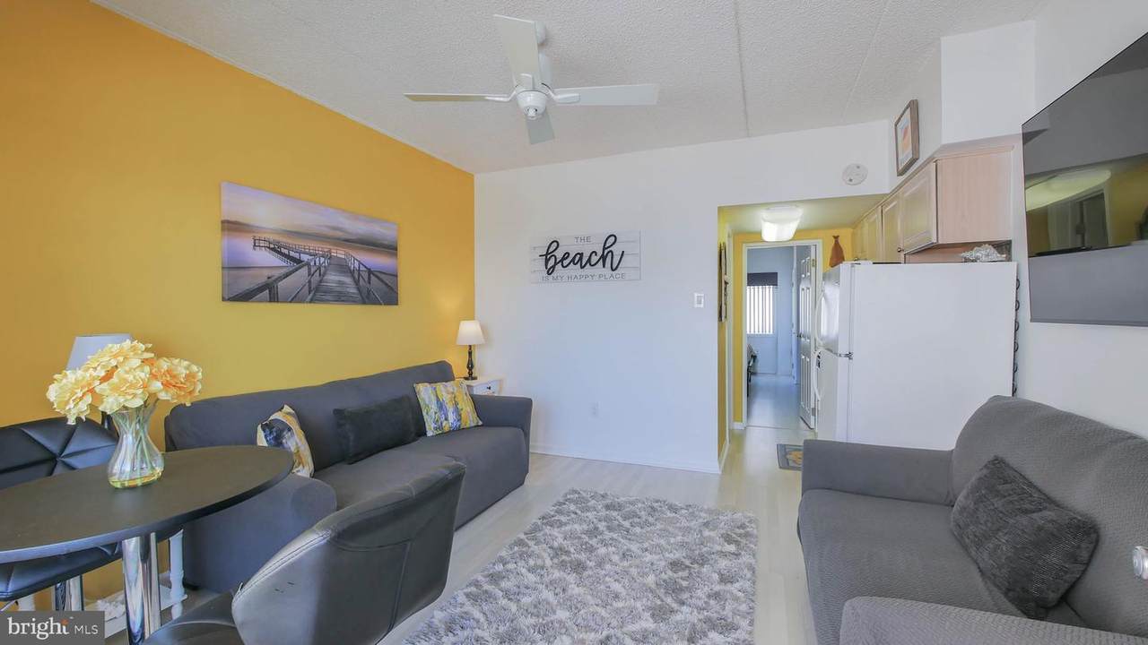 5300 Boardwalk - Photo 1