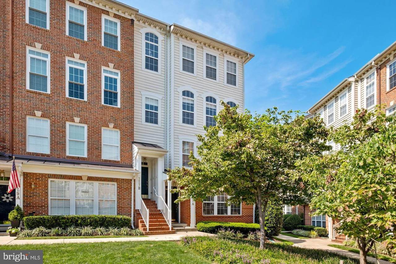 327 Cross Green Street - Photo 1