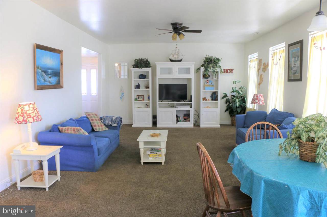 4501 Pacific Avenue - Photo 1