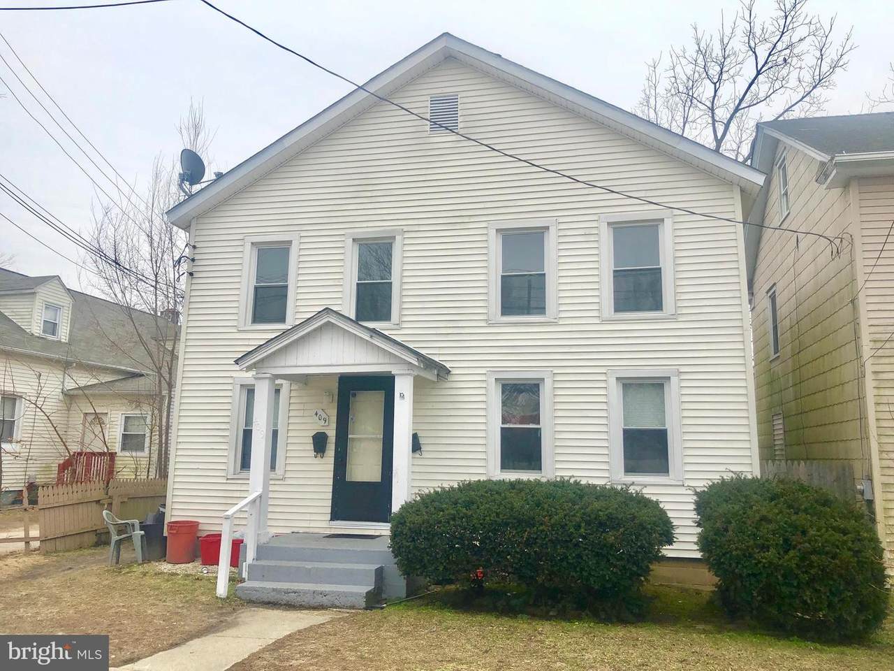 409 D Street - Photo 1