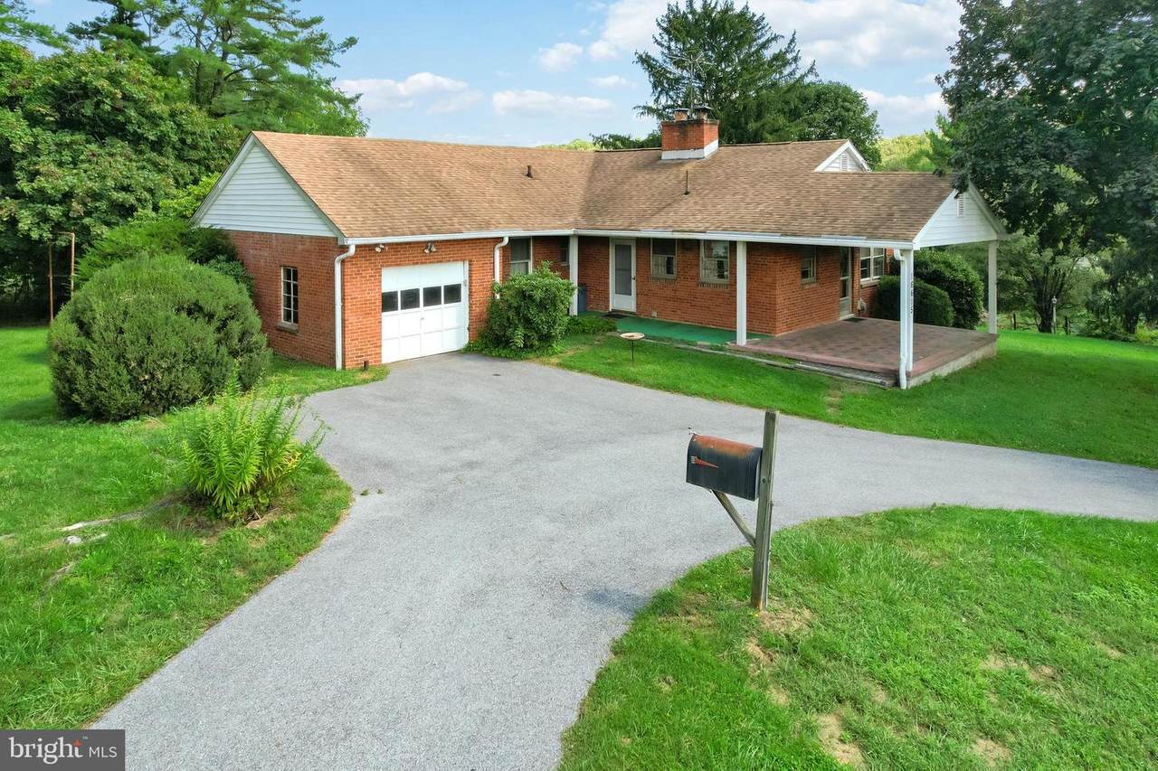 16615 Barnesville Road - Photo 1