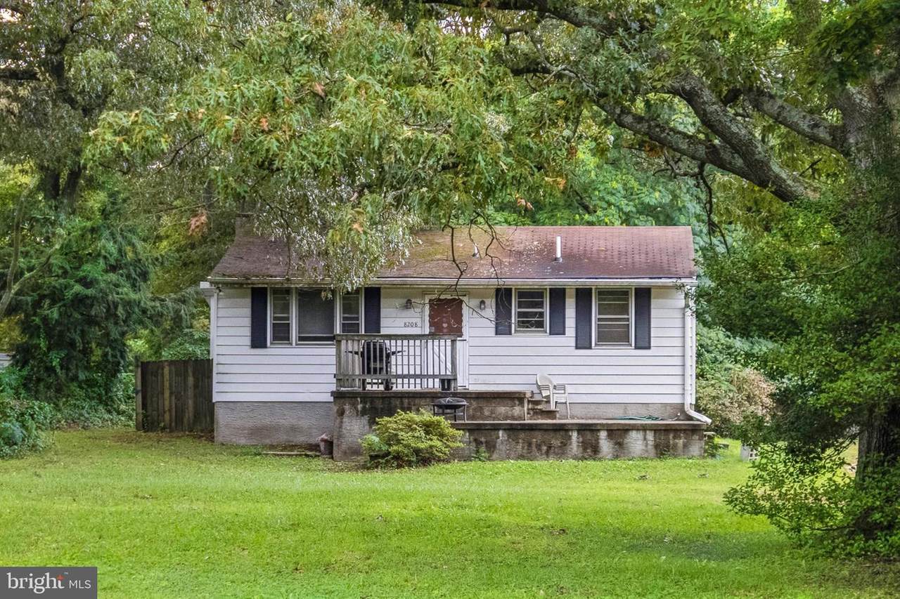 8208 Waterford Road - Photo 1