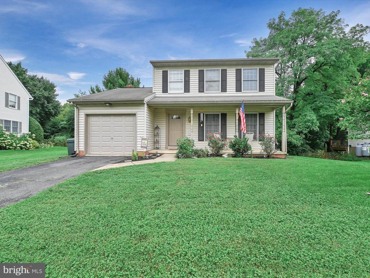 871 Parkside Lane - Photo 1