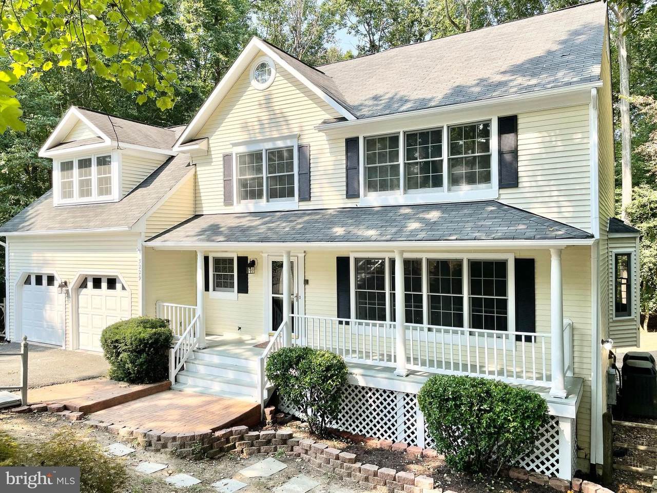 3229 Titanic Drive - Photo 1
