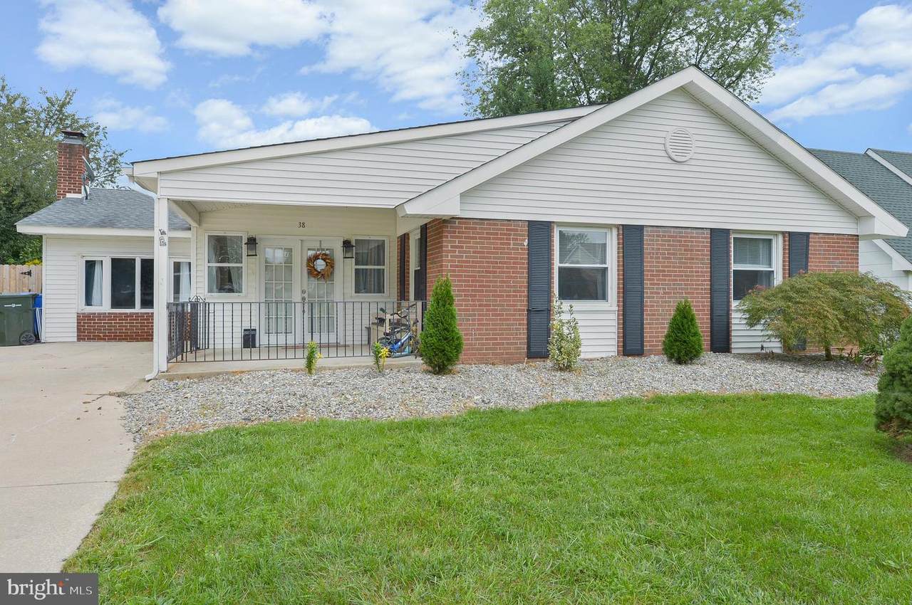 38 Hepburn Lane - Photo 1