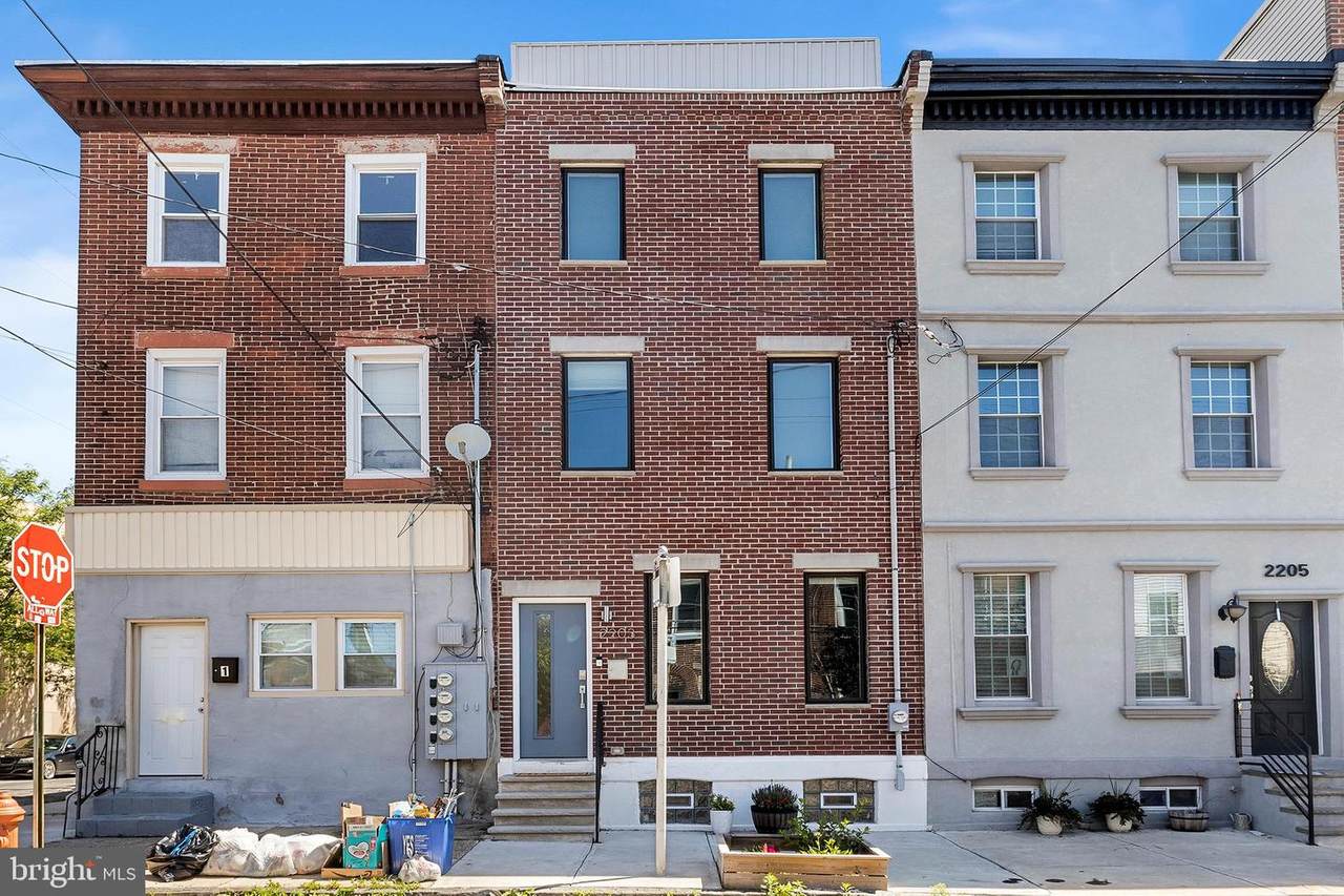 2203 Huntingdon Street - Photo 1