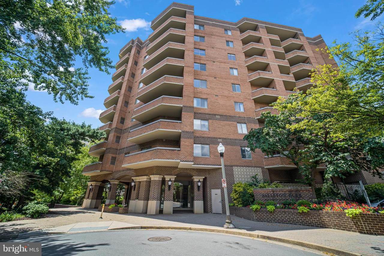 1050 Stuart Street - Photo 1