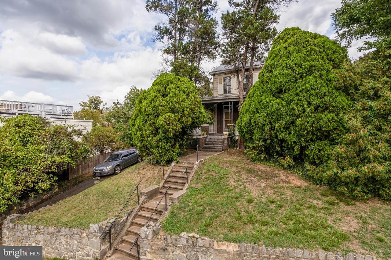 1232 Talbert Street - Photo 1