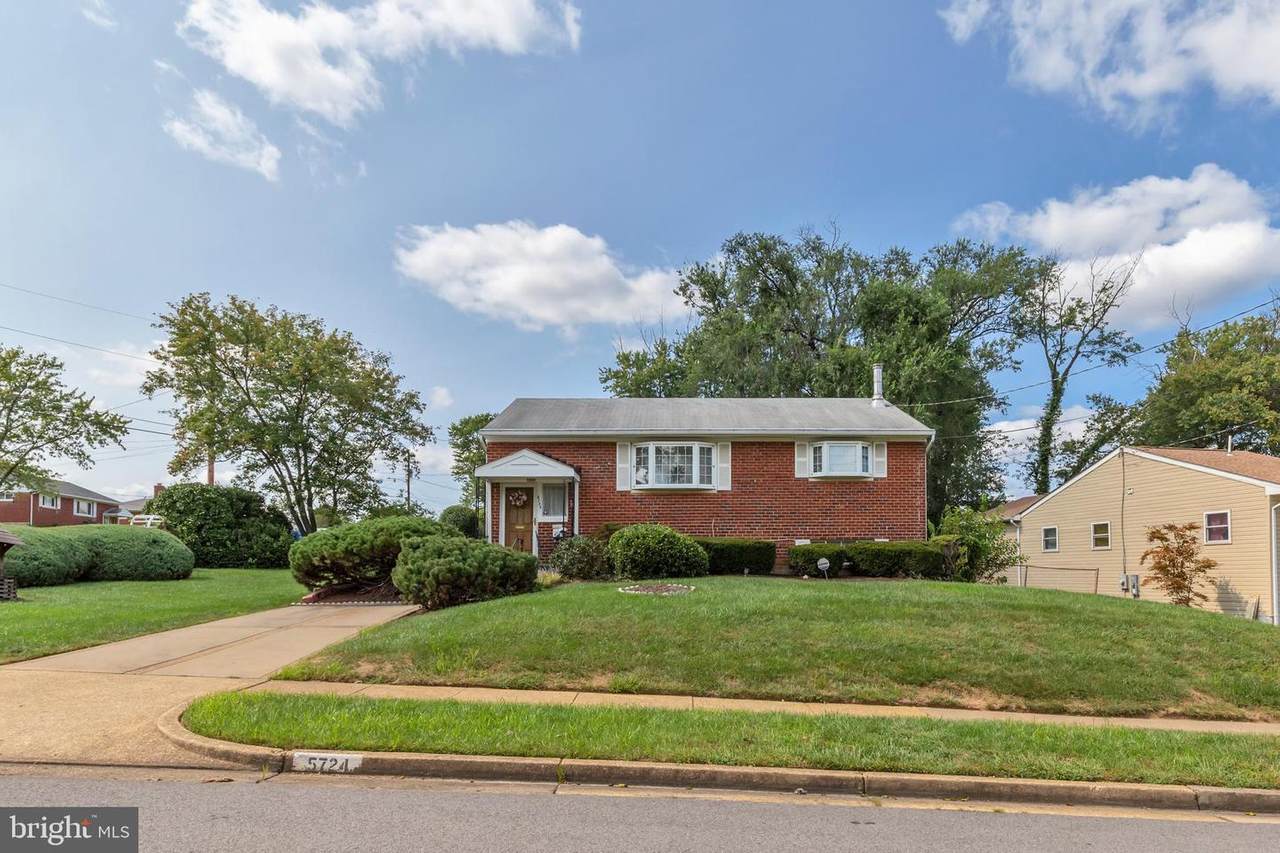 5724 Ash Drive - Photo 1