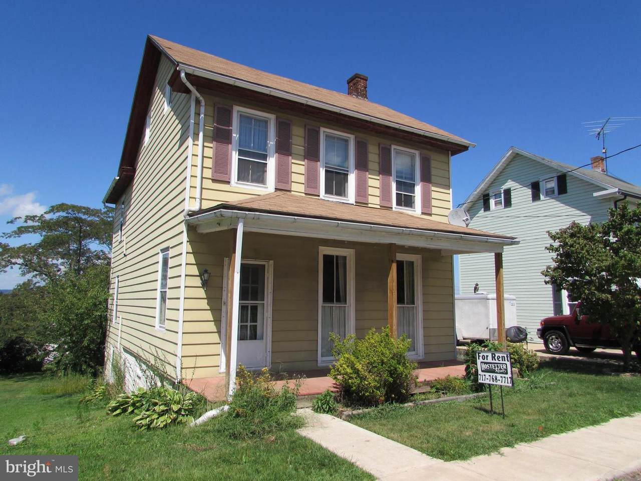 843 Newport Avenue - Photo 1