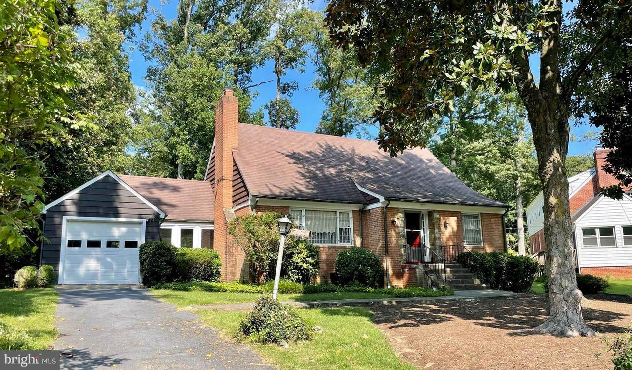 7003 Wells Parkway - Photo 1