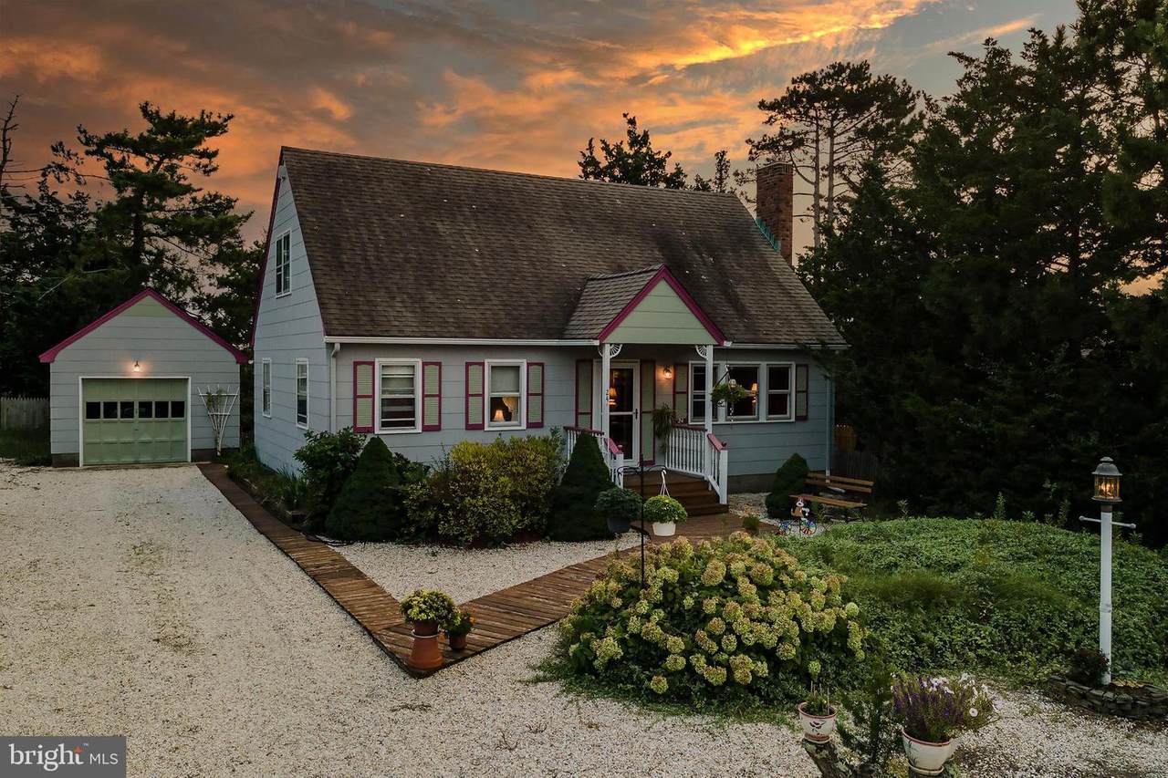 24 12TH Street - Photo 1