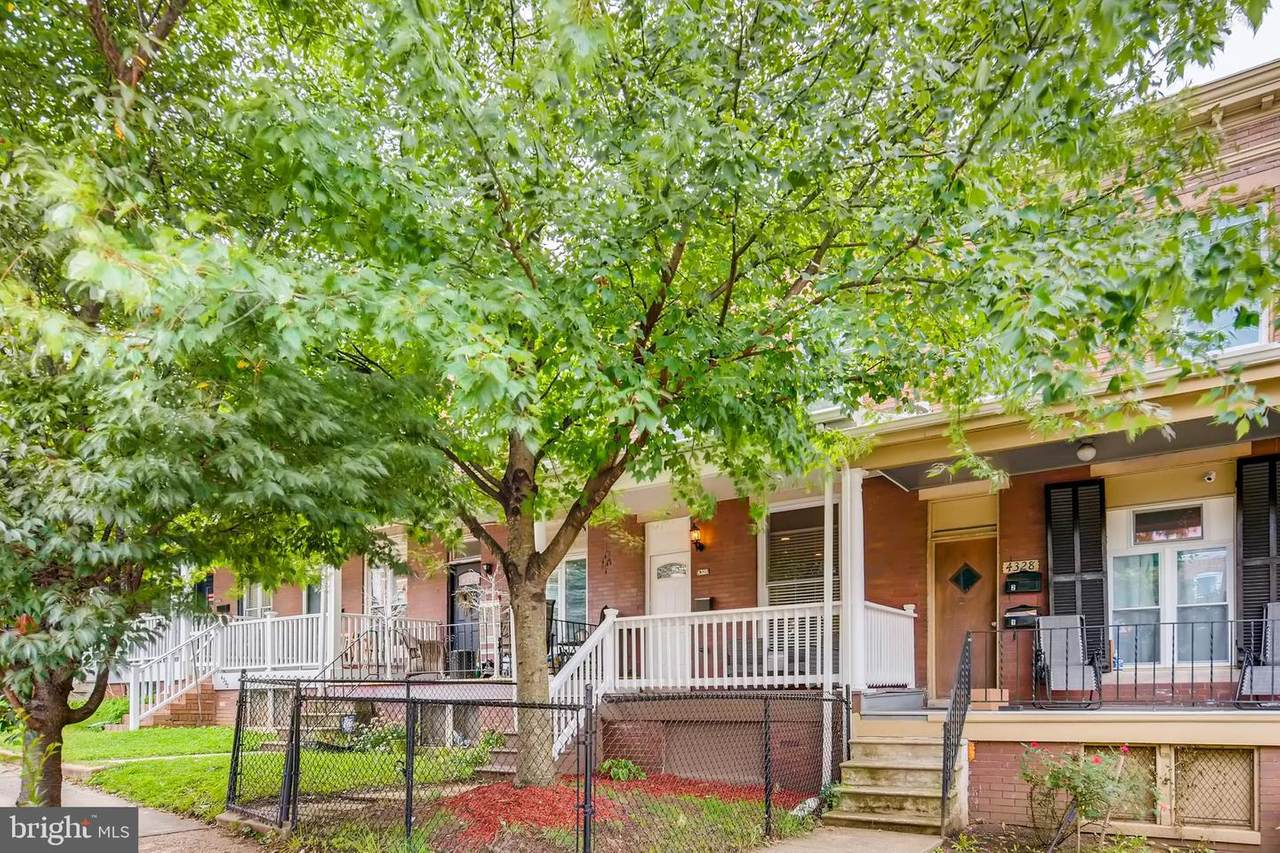 4326 Falls Road - Photo 1