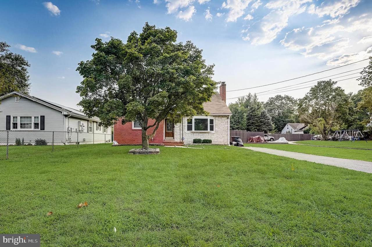 119 Morton - Photo 1