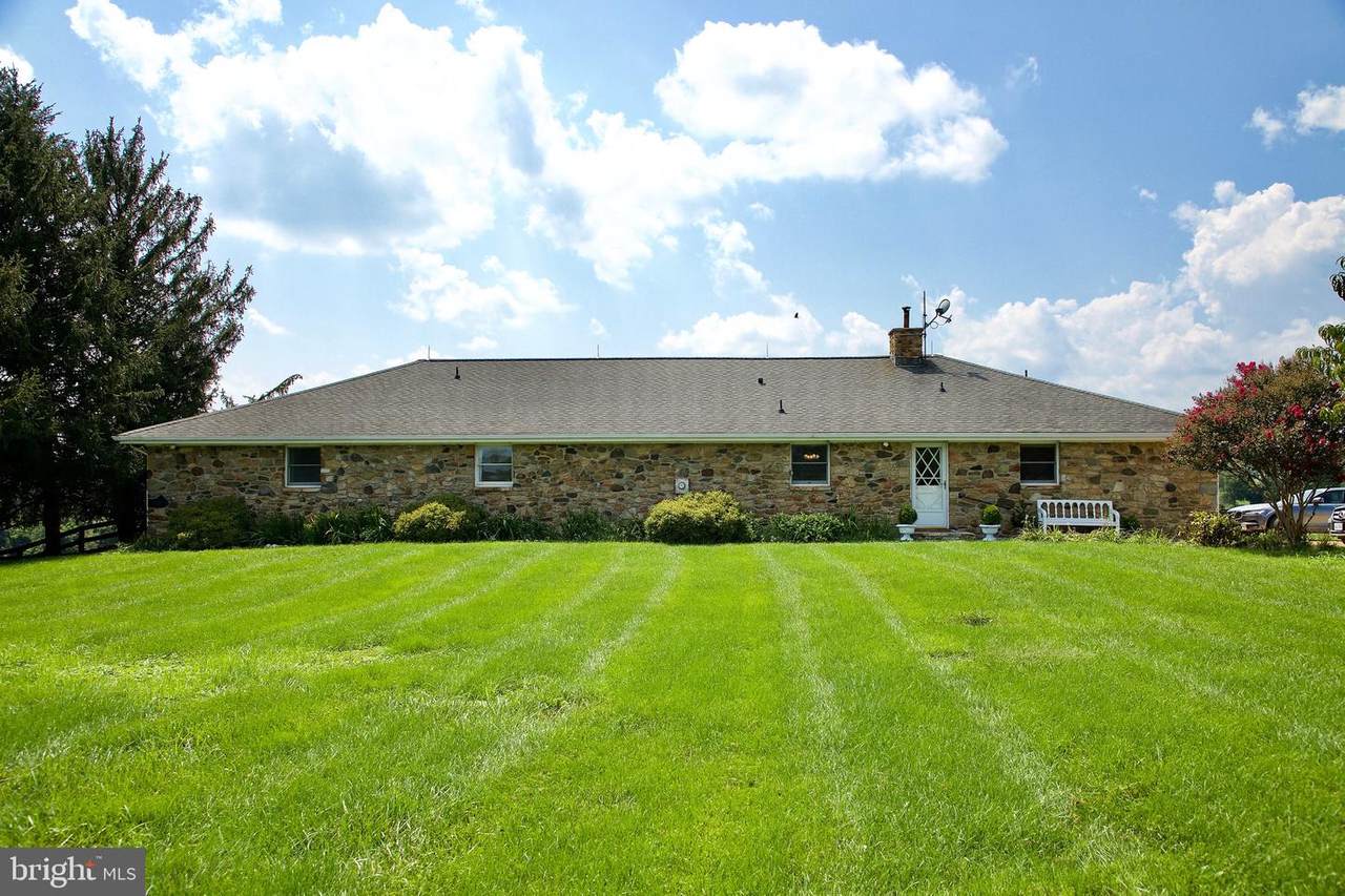 21133 Foxcroft Road - Photo 1