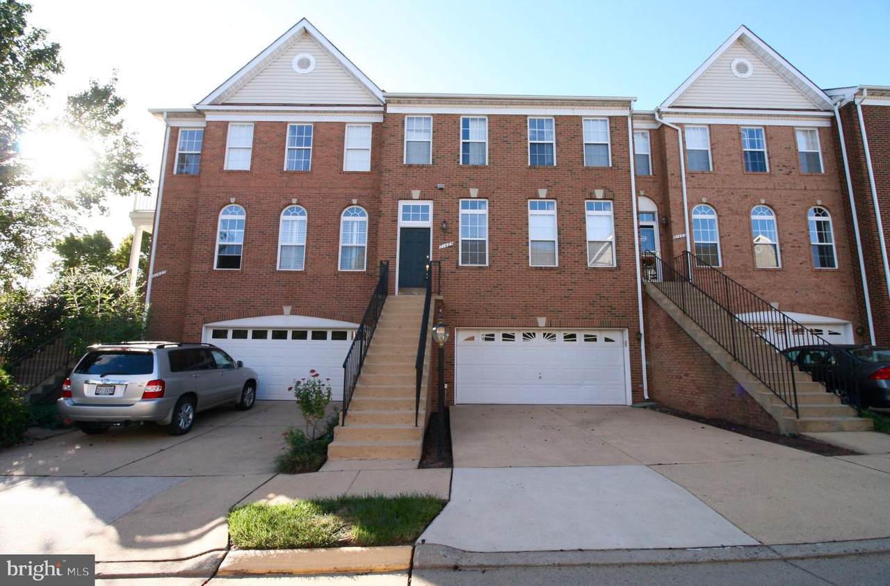 21485 Trowbridge Square - Photo 1