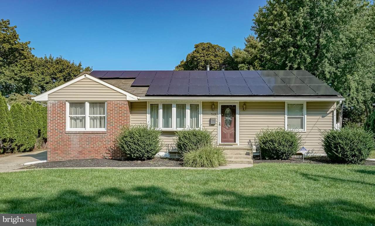 763 Woodlawn Avenue - Photo 1