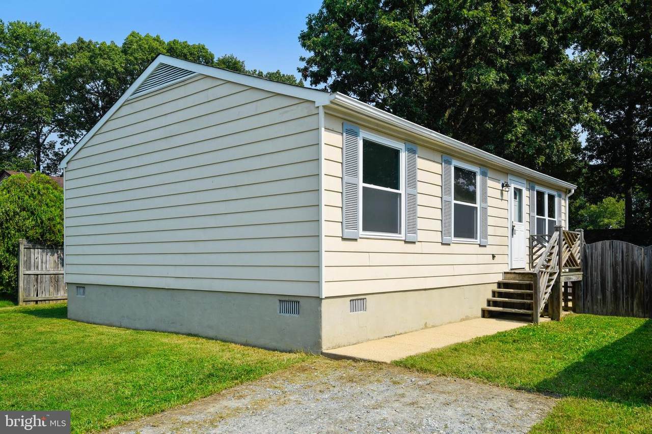 5513 Baskin Street - Photo 1