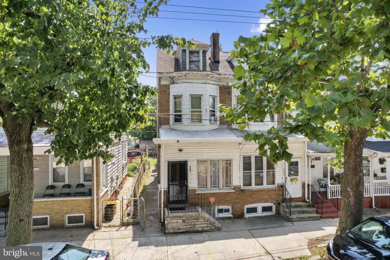 207 Ashmore Avenue - Photo 1