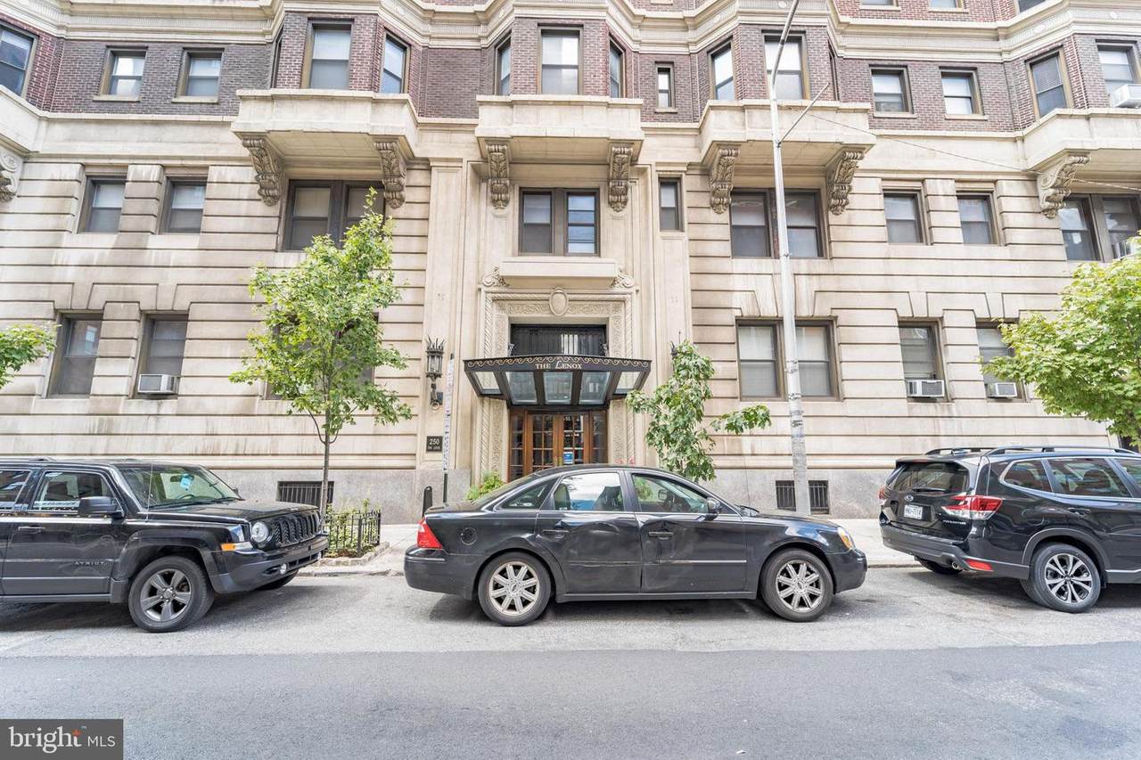 250 13TH Street - Photo 1