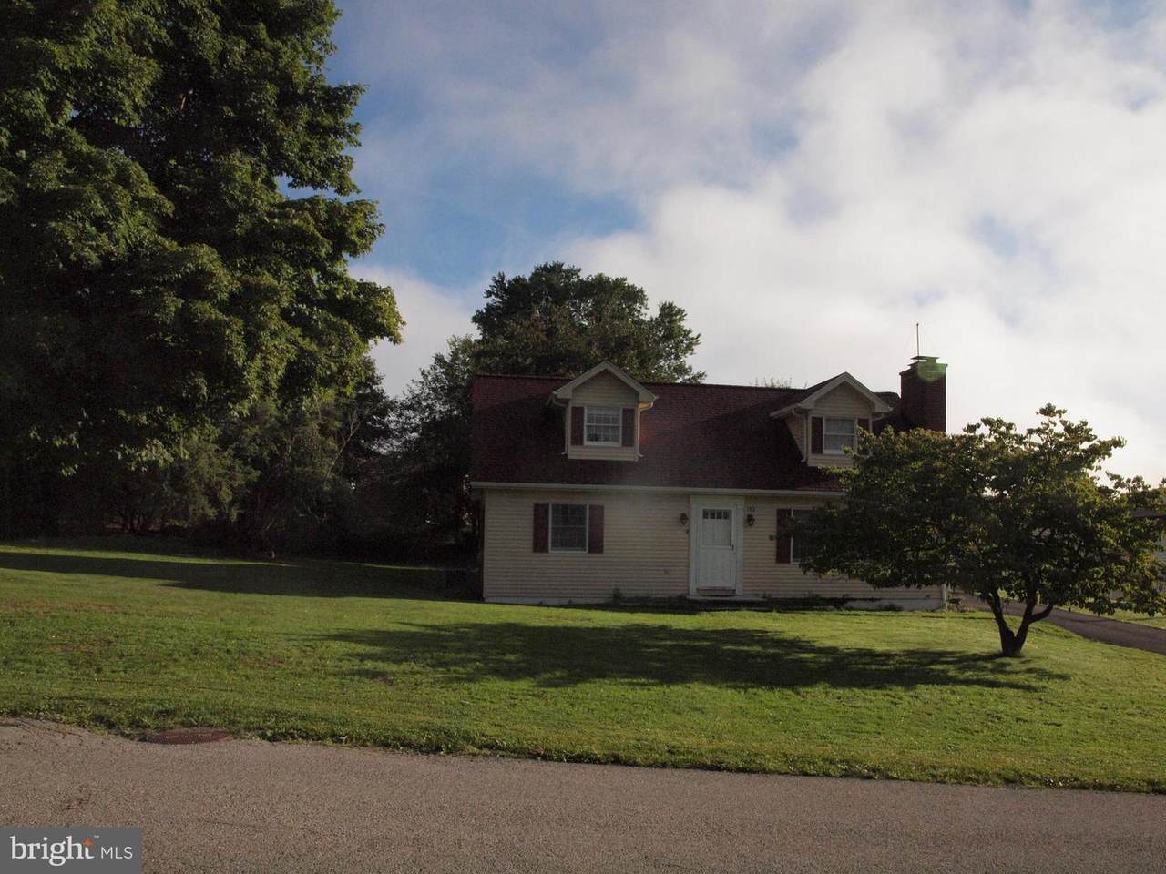 522 Dogwood Lane - Photo 1
