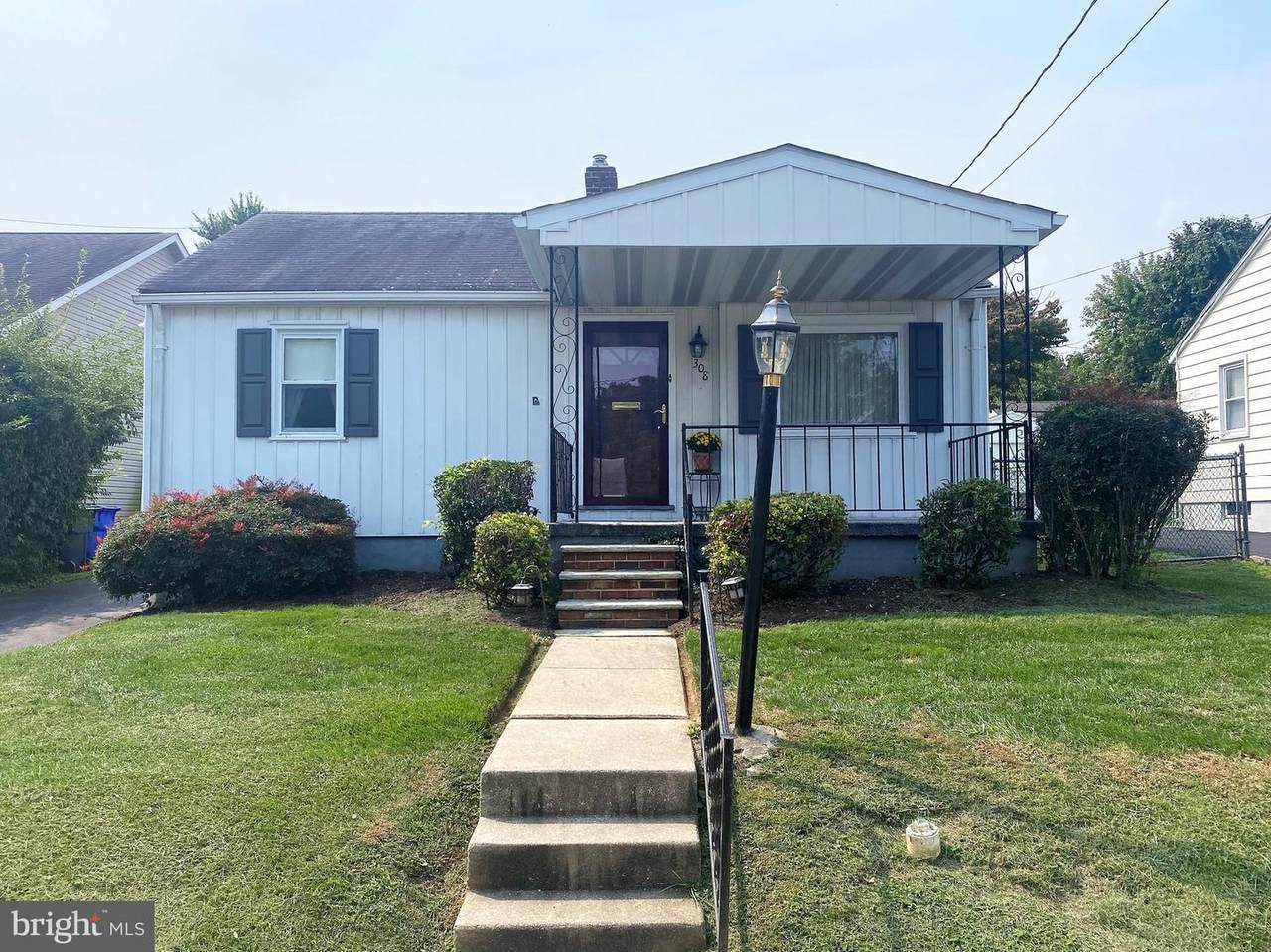 308 Georgetown Avenue - Photo 1