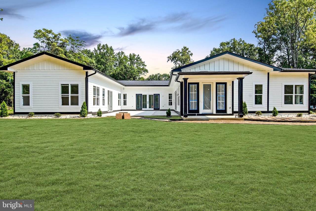 57 Walker Way - Photo 1