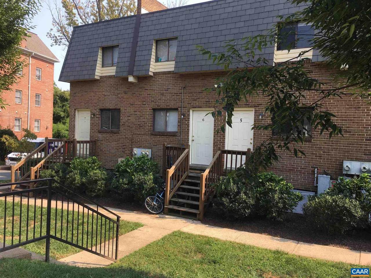2100 Jefferson Park Ave - Photo 1