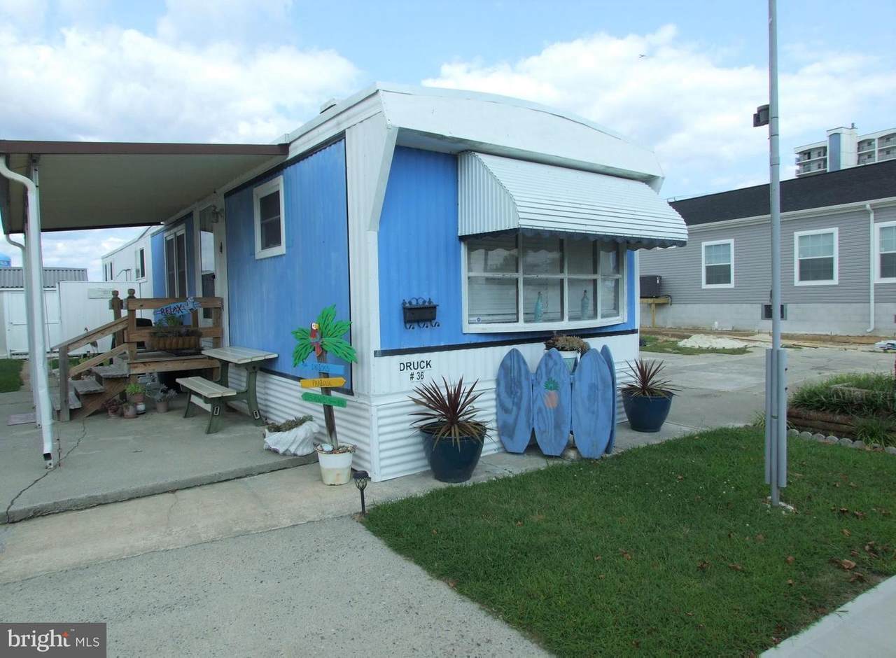 36 132ND STREET - Photo 1