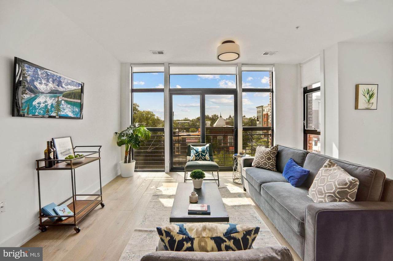 1402 H Street - Photo 1