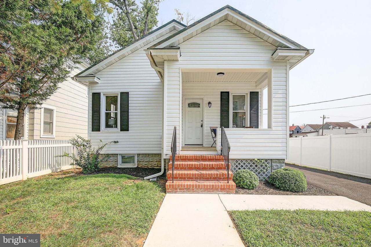 10 Linden Avenue - Photo 1