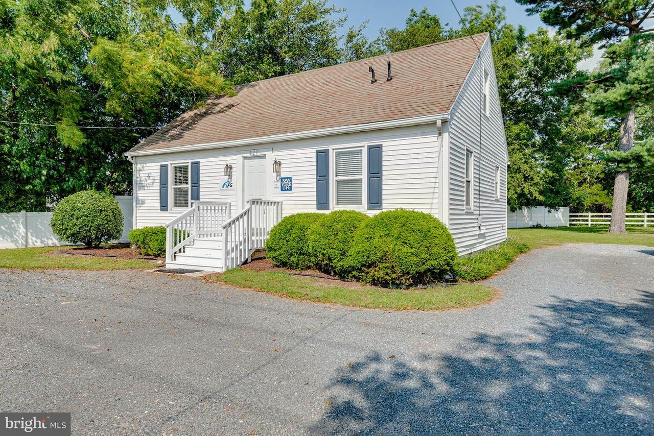 121 Davis Street - Photo 1