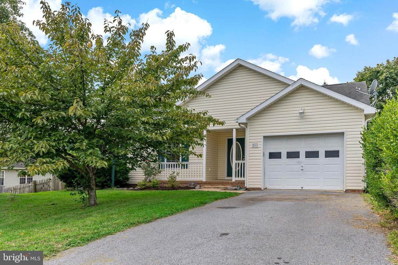 211 Coralberry Drive - Photo 1