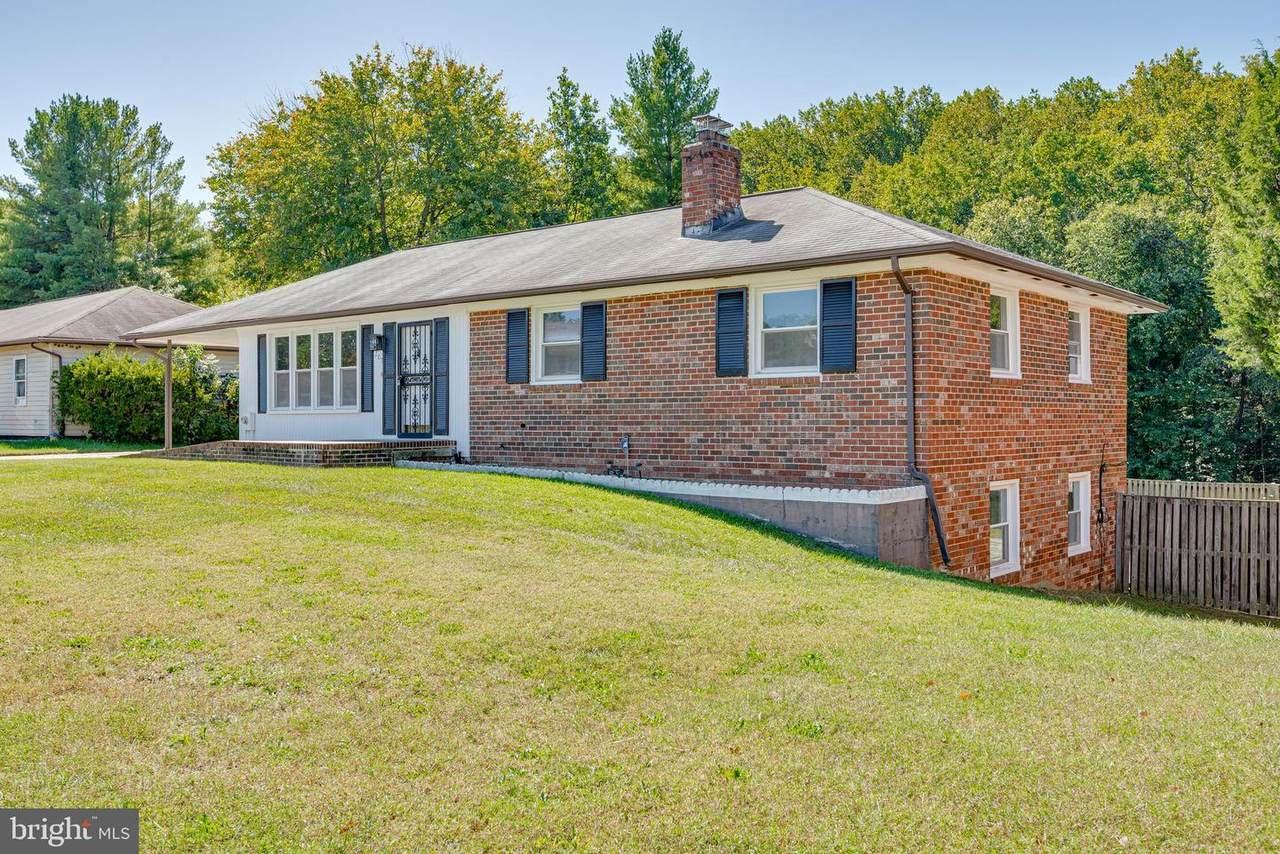 207 Weymouth Street - Photo 1