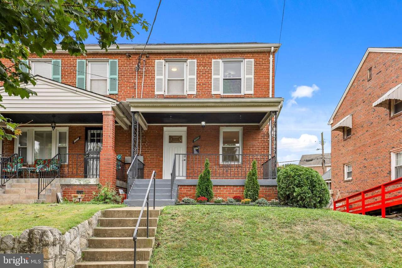 1909 T Street - Photo 1