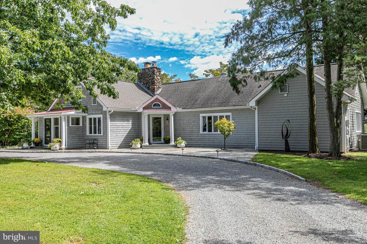 105 Bowne Station Road - Photo 1