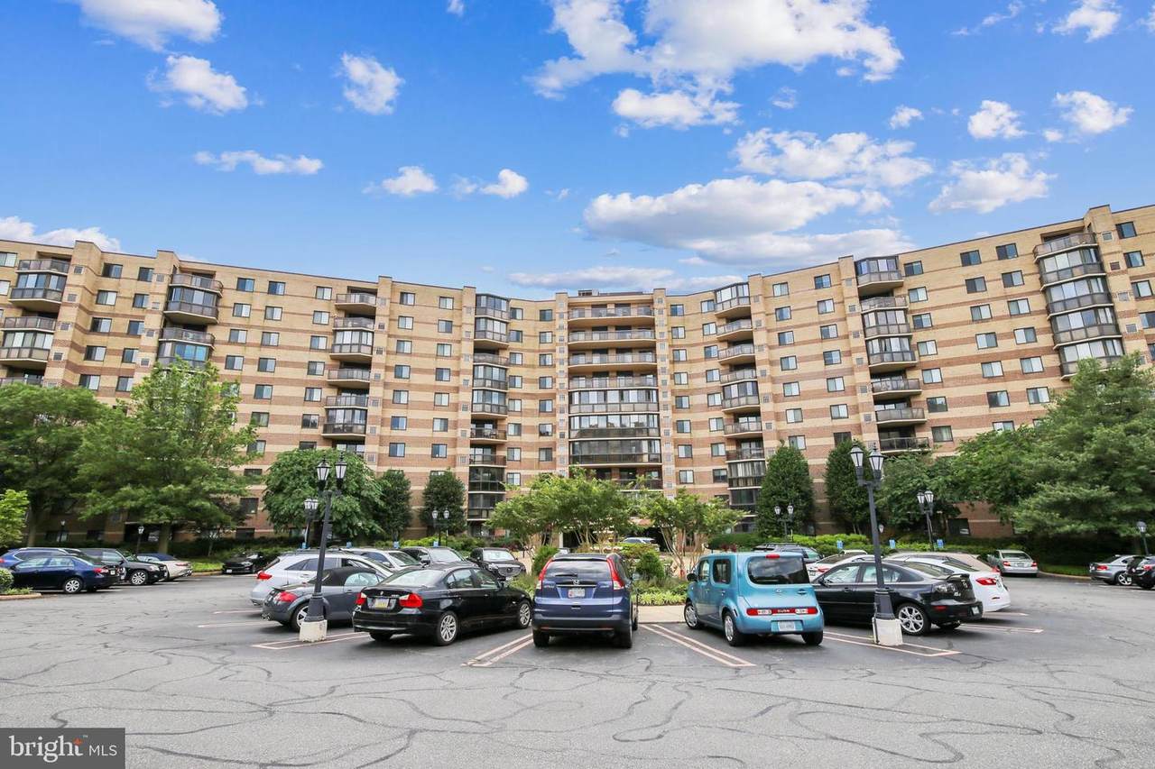 8360 Greensboro - Photo 1