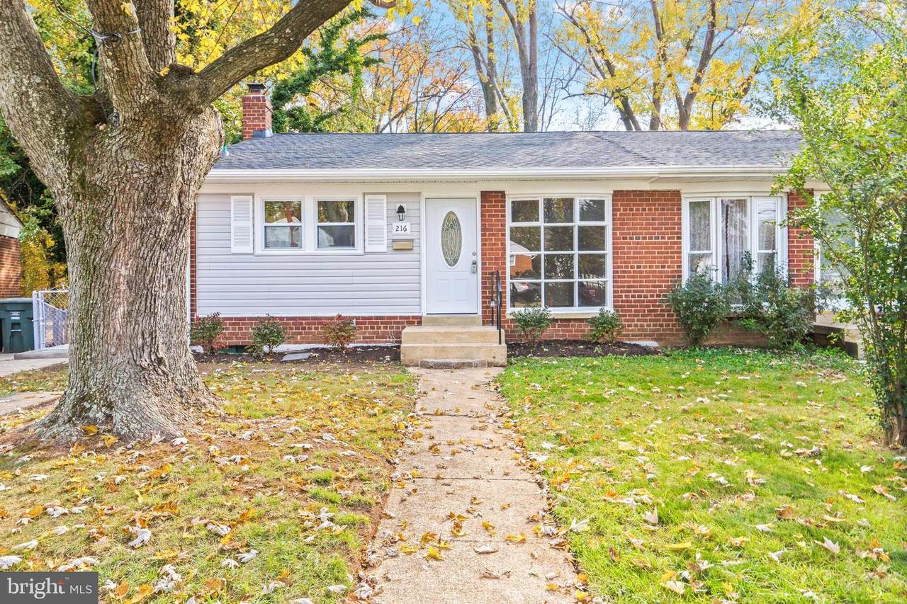 216 Jenkins Street - Photo 1