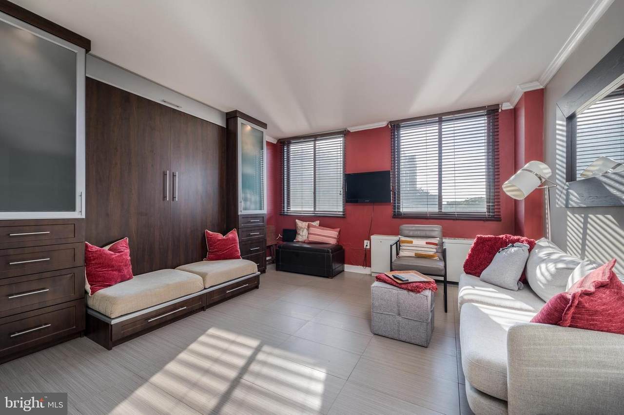 801 Pitt Street - Photo 1