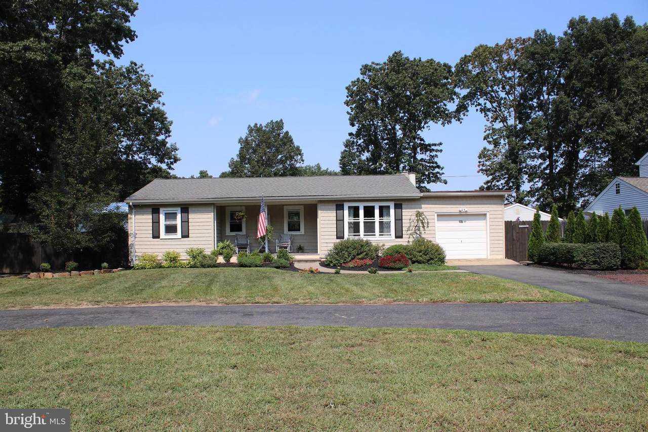 41 Oak Lane - Photo 1