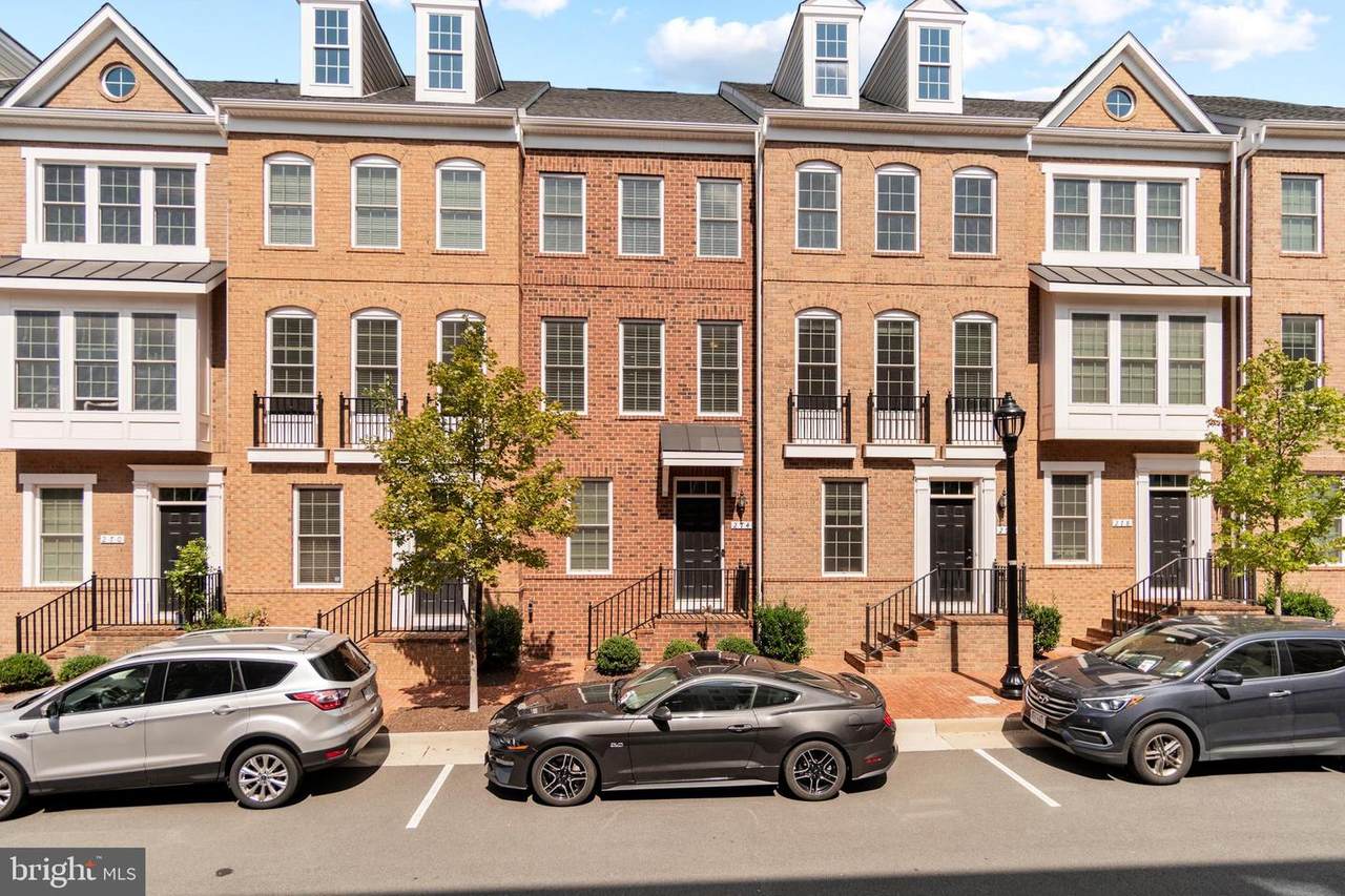 274 High Rail Terrace - Photo 1