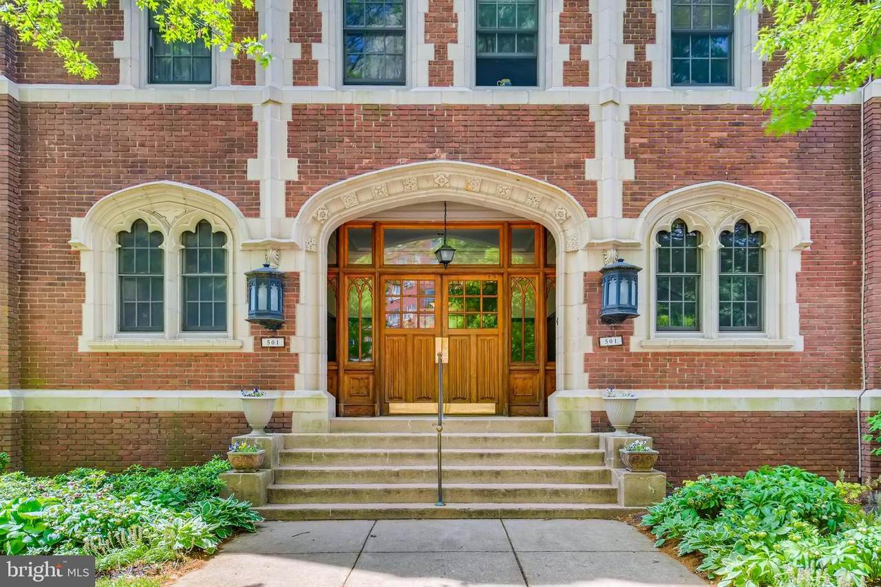 501 University Parkway - Photo 1