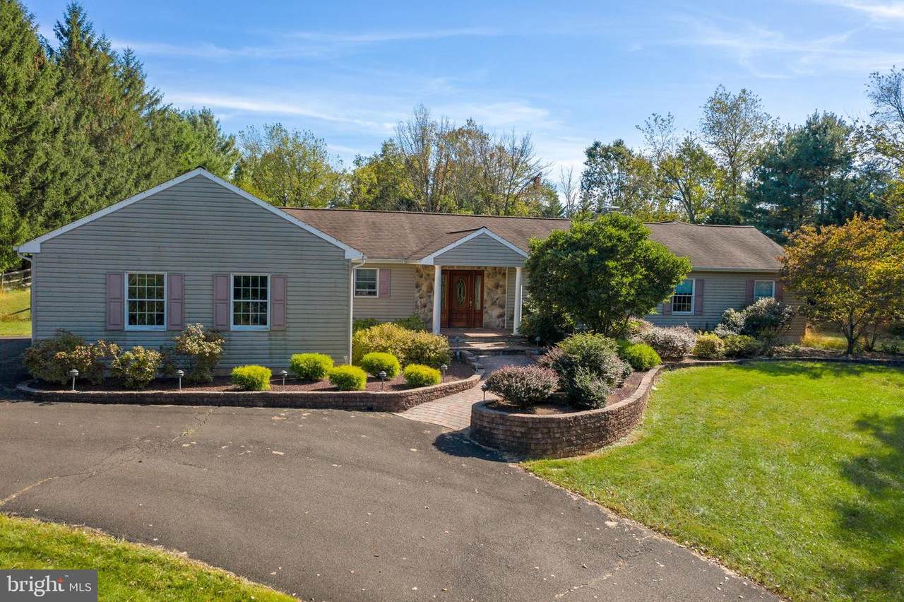 385 Brownsburg Road - Photo 1