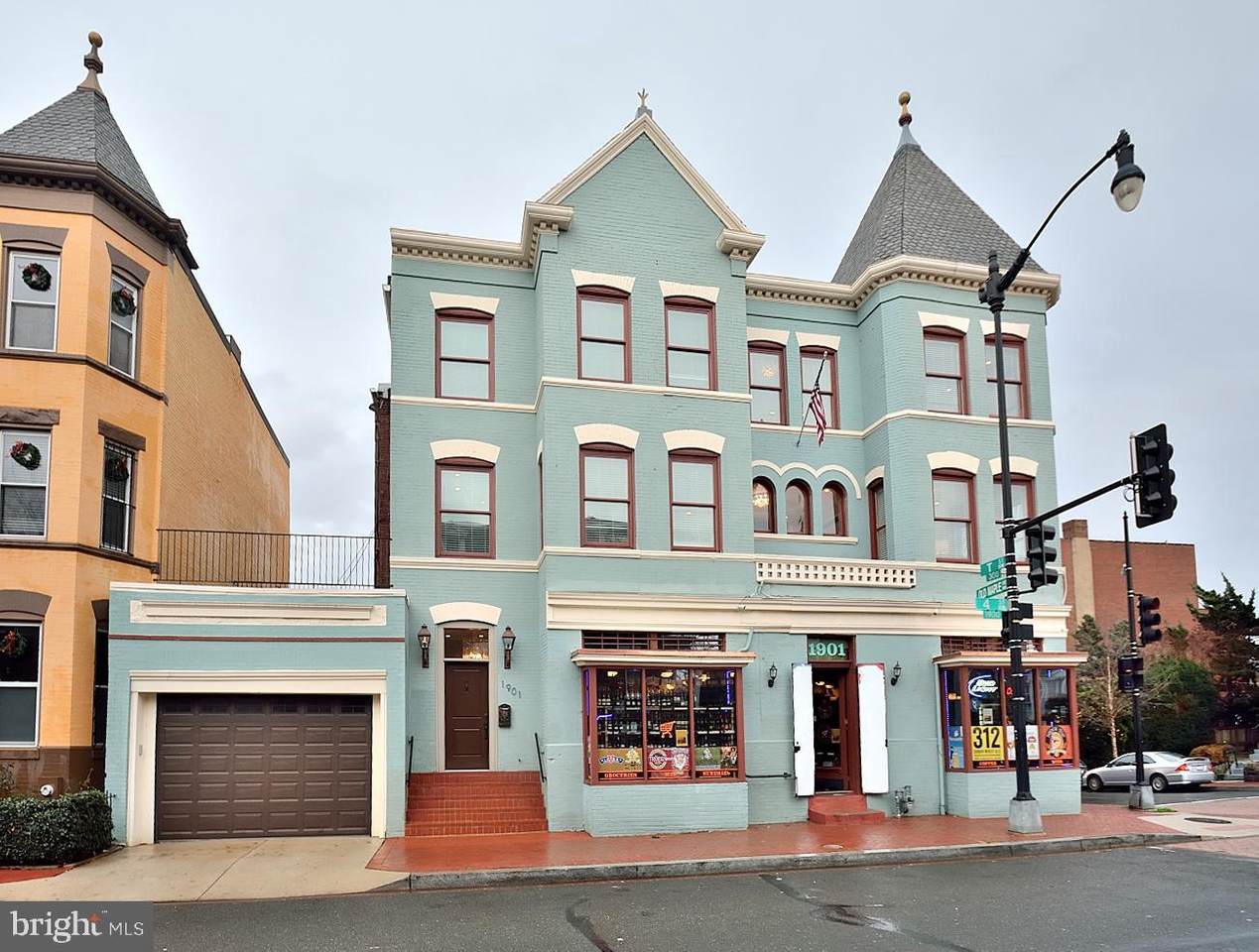 1901 4TH Street - Photo 1