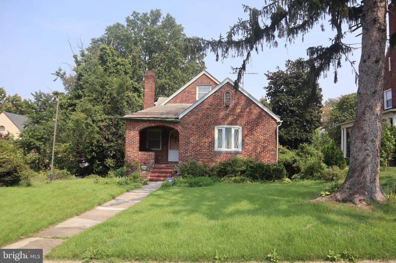 2406 Mayfield Avenue - Photo 1