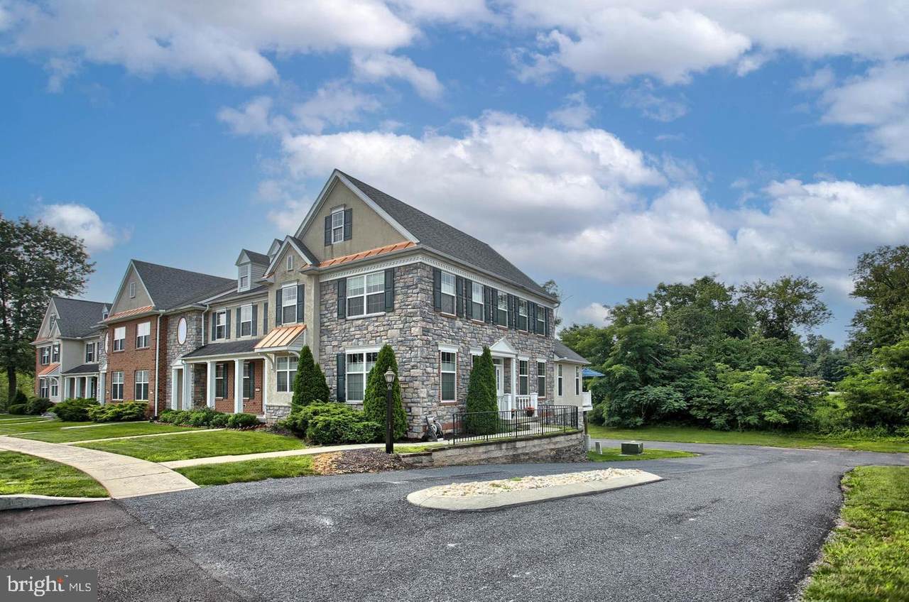4755 Laurel Valley Lane - Photo 1